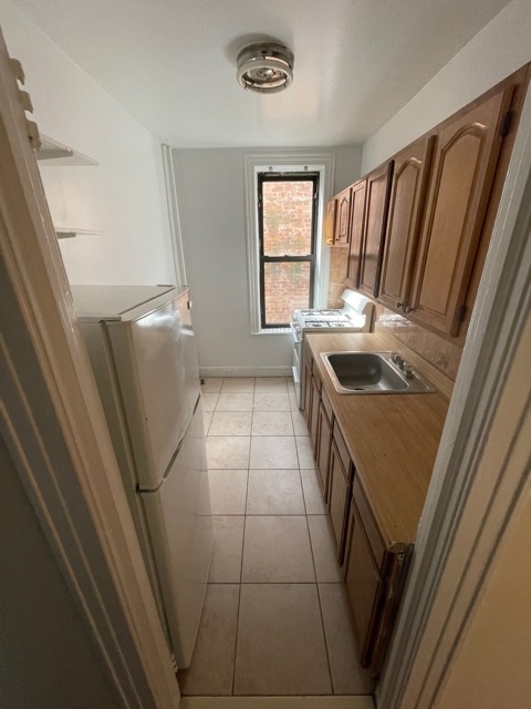 4152 49th street Astoria - Photo 5