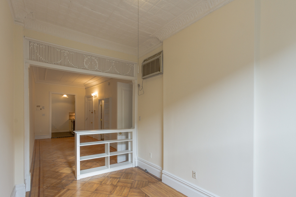 30 Montgomery Place - Photo 8