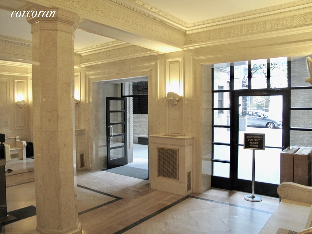 East 46th Street - Photo 12