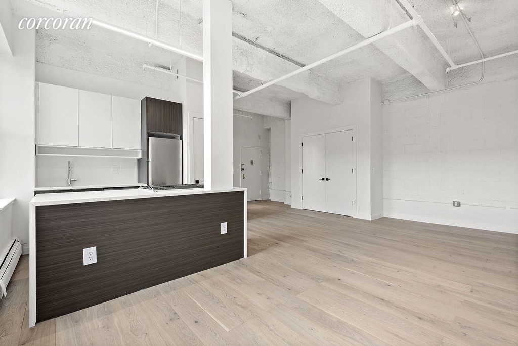 275 Park Avenue - Photo 1