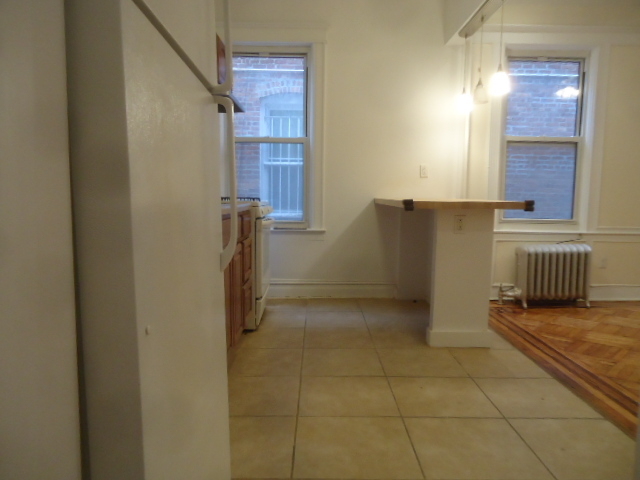 144 Linden Boulevard - Photo 9