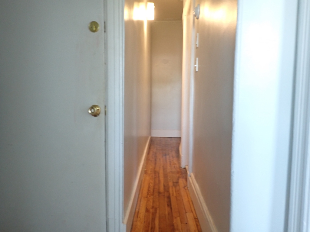 675 Hancock Street - Photo 9