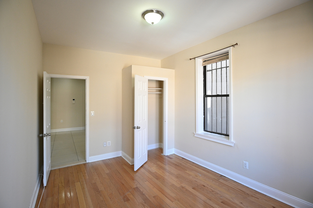 1621 Park Place - Photo 7