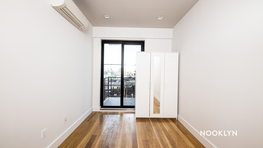 108 Frost Street - Photo 7