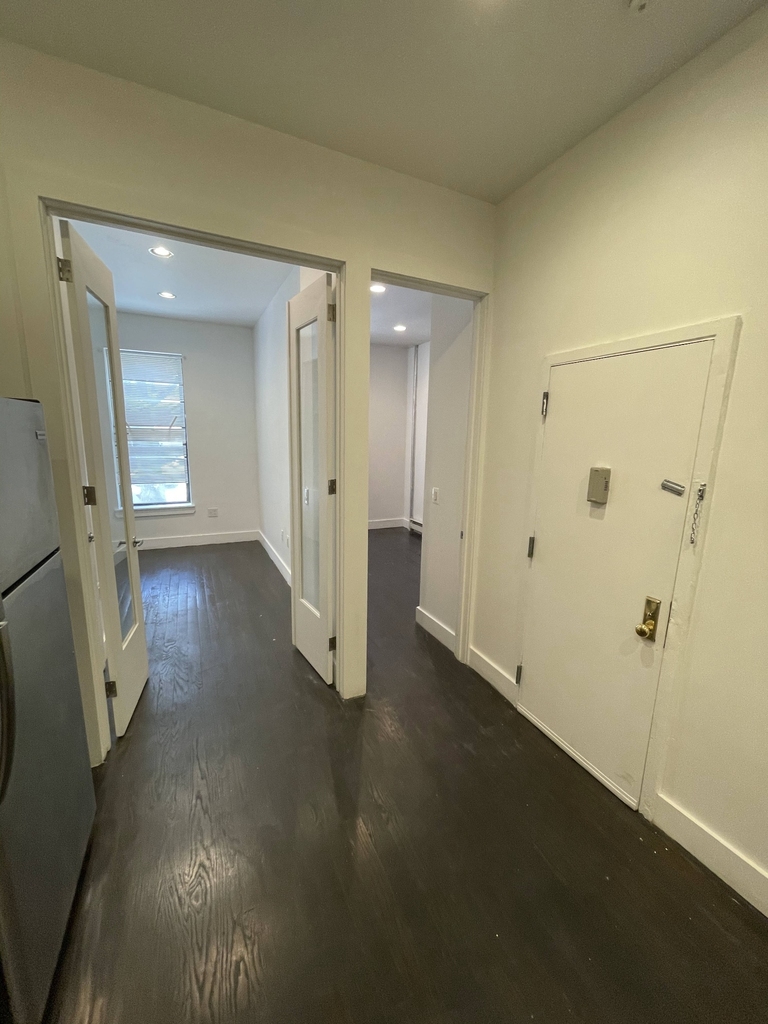 55 Brooklyn Avenue - Photo 8