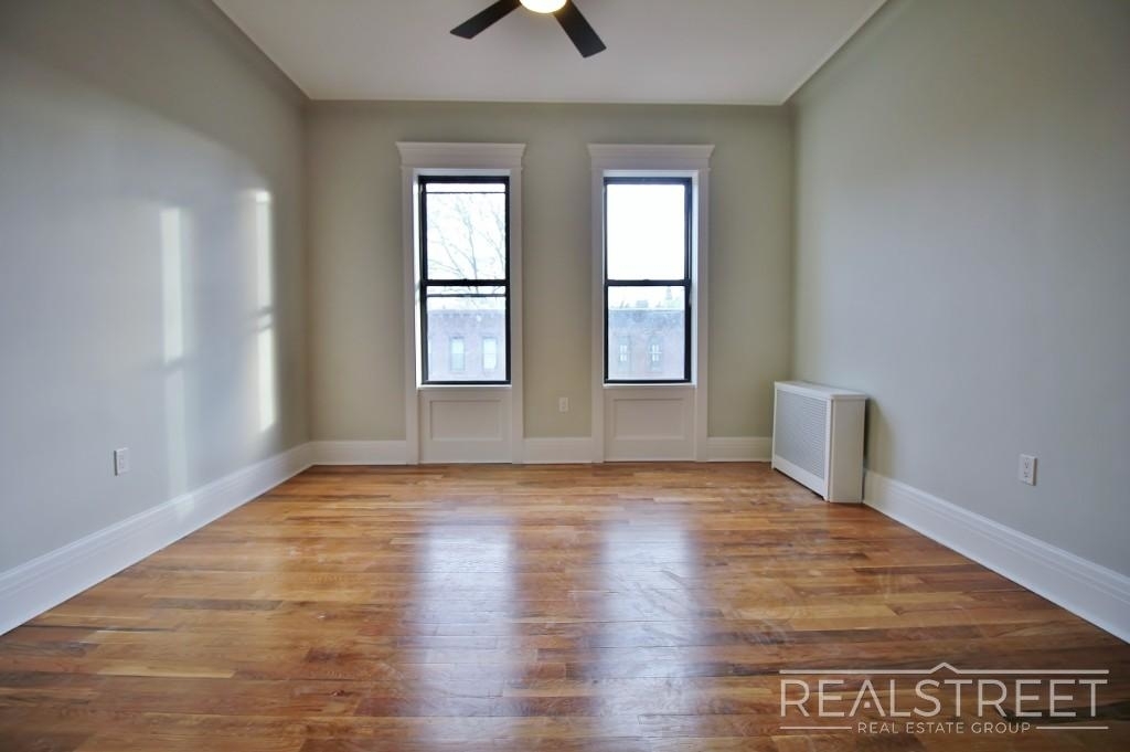 1391 Dean Street - Photo 2