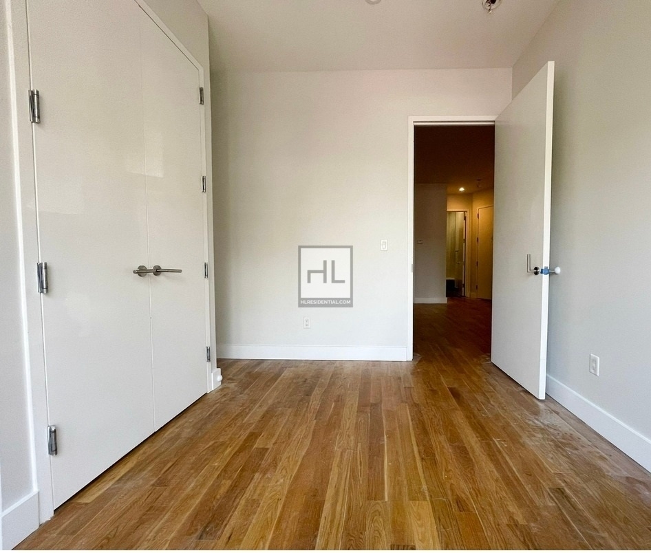 474 Lafayette Avenue - Photo 3