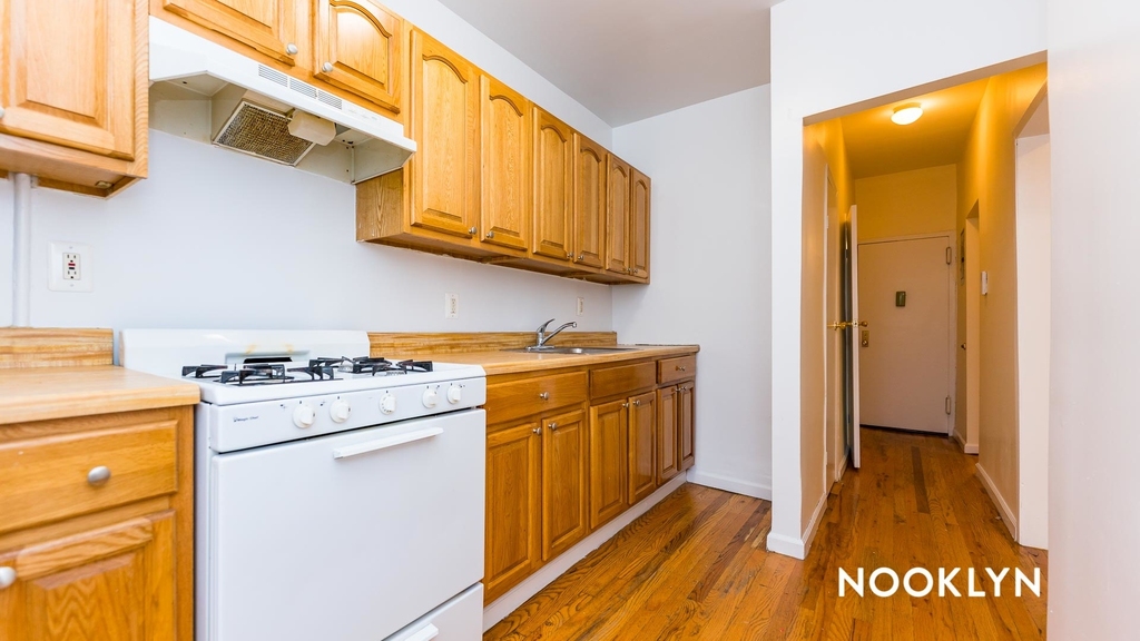 786 Nostrand Avenue - Photo 4