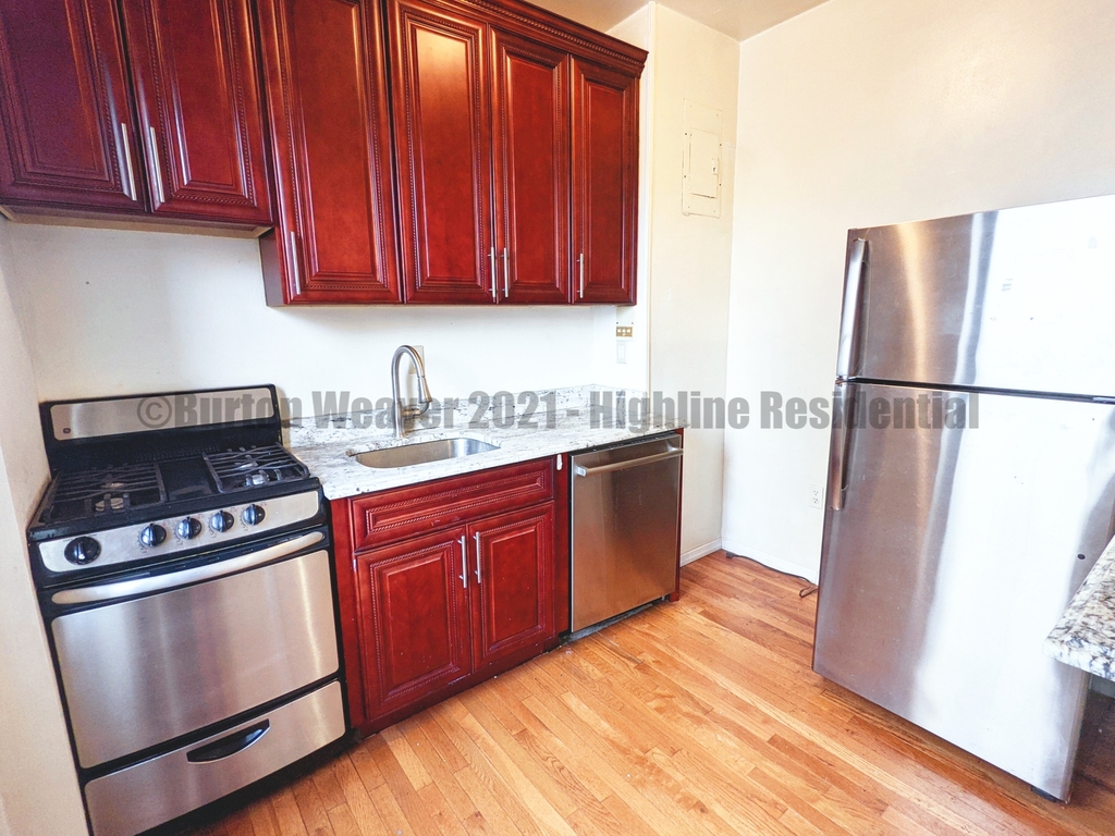 263 14th Street - Photo 2