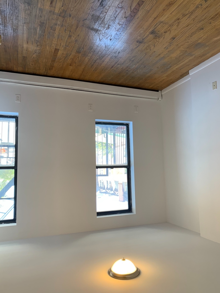 836 Flatbush Avenue - Photo 2