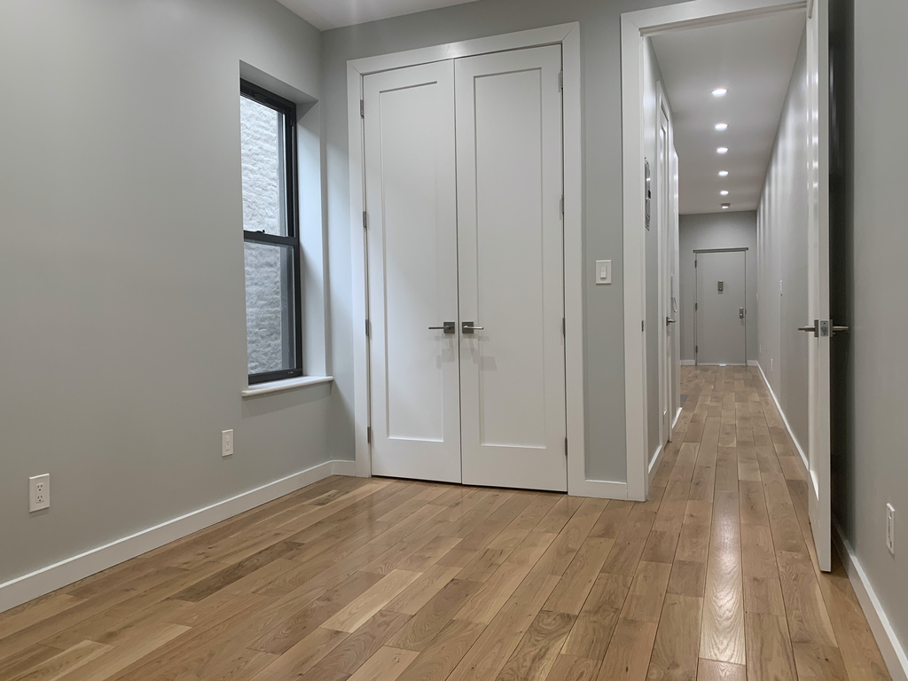 482 Tompkins Avenue - Photo 6