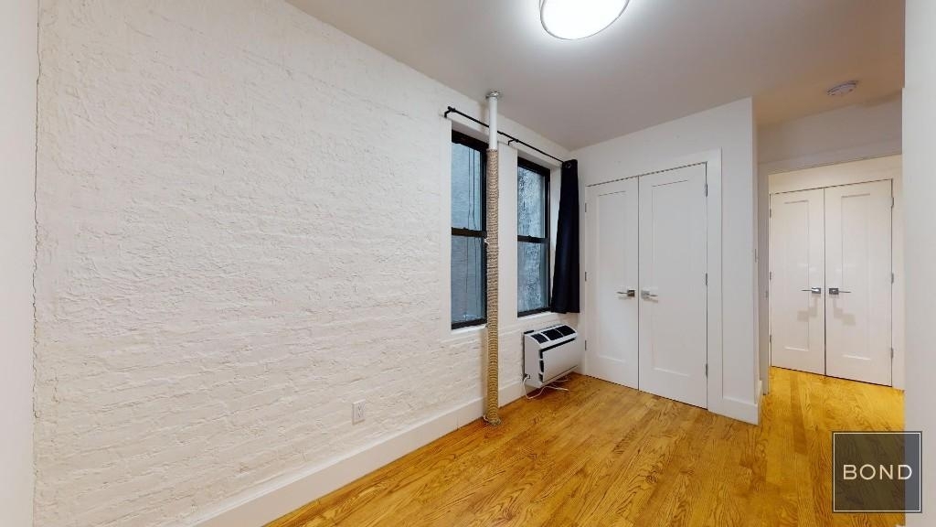 242 West 10th Street - Photo 2