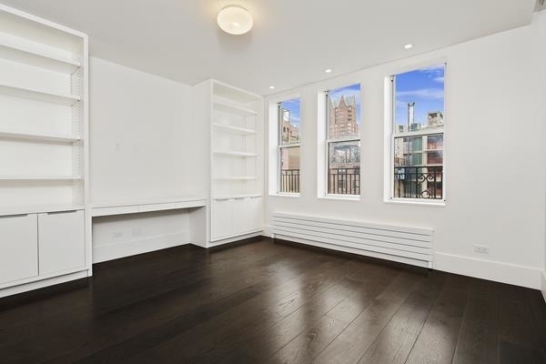 East 80th Street - Photo 1