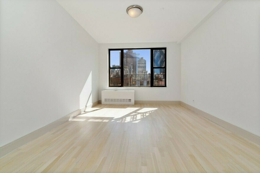 410 West 48th Street - Photo 0