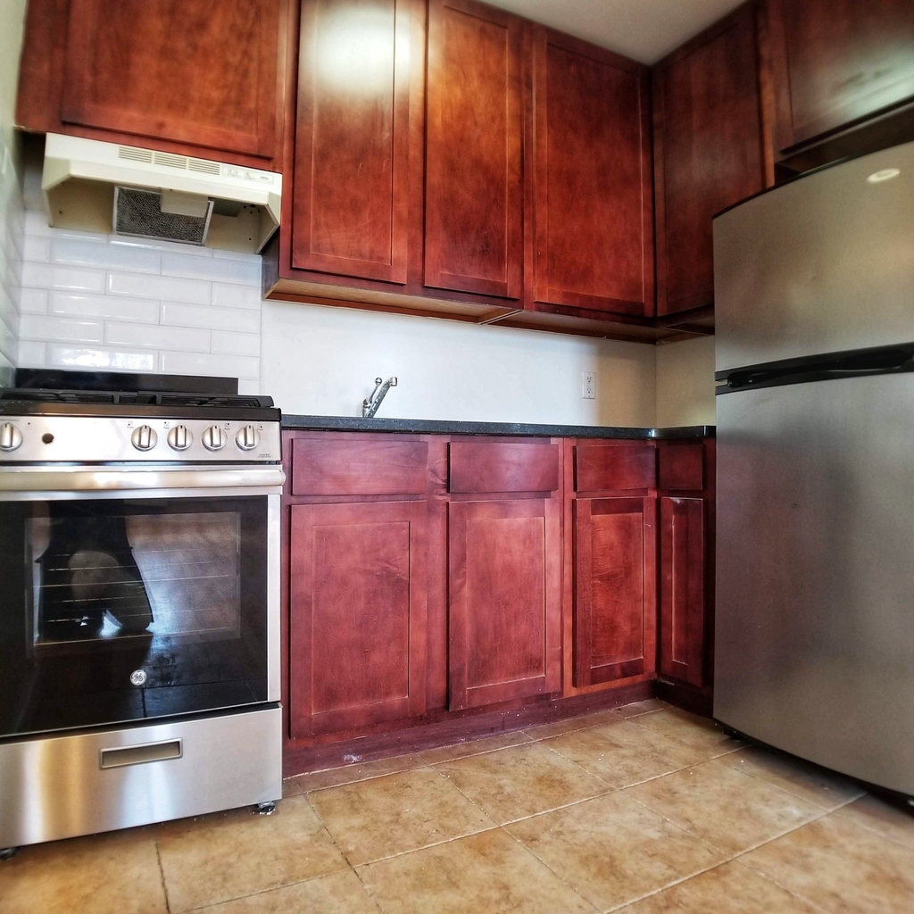 258 Bushwick Avenue - Photo 3