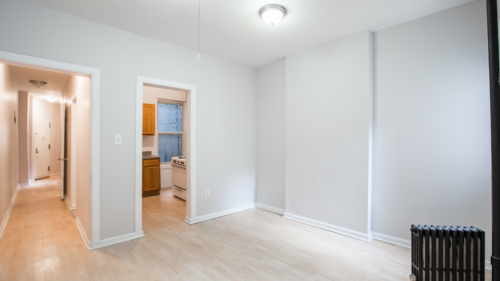 282 Macdougal Street - Photo 4