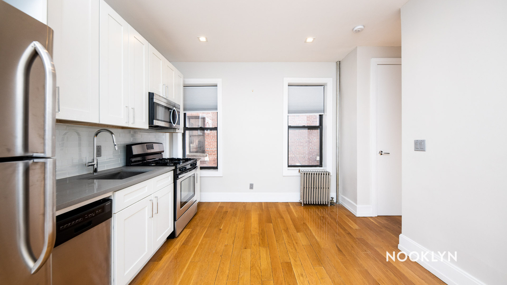 317 Lefferts Ave - Photo 9