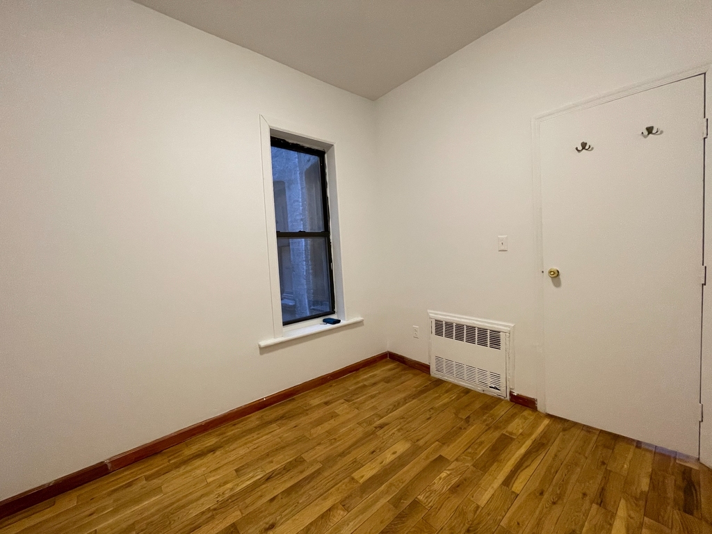 1 BD Available on Bedford - Photo 2