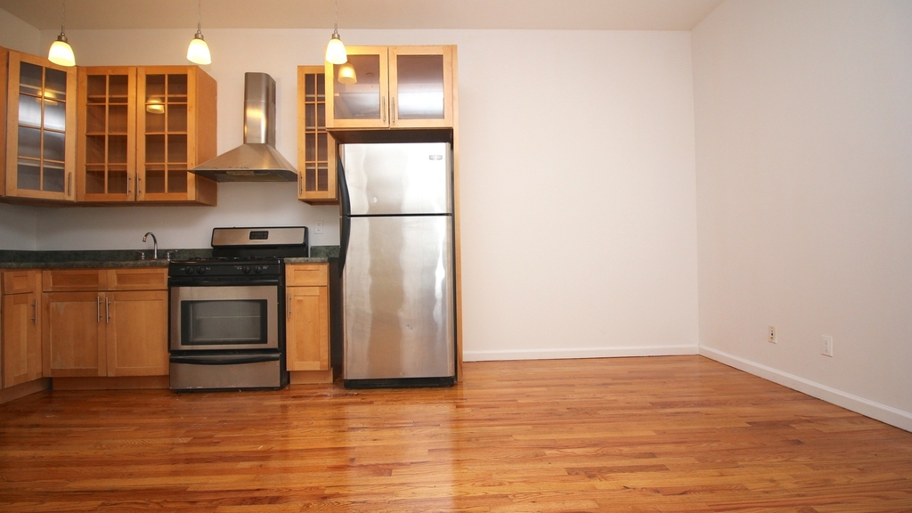 1462 Bushwick Avenue - Photo 8