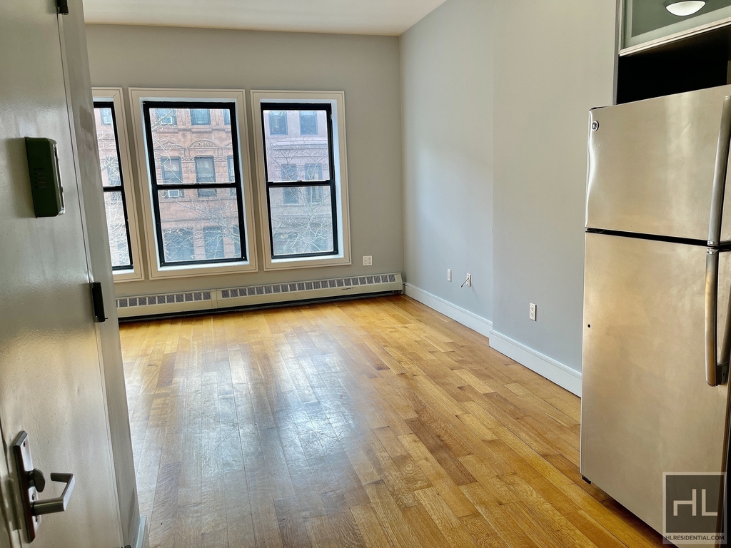 533 West 142 Street - Photo 3