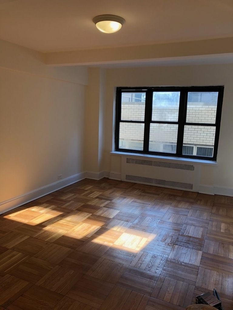 141 East 56th Street - Photo 1