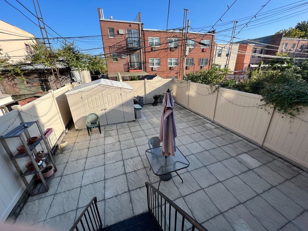 32-25 41st Street - Photo 10