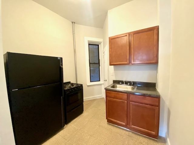 528 Flatbush Avenue - Photo 3