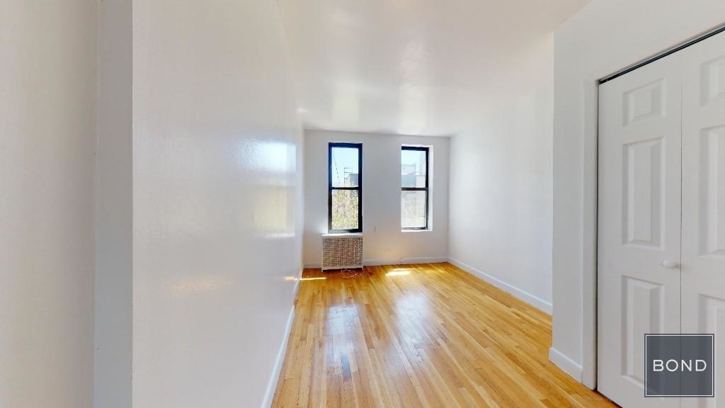 1500 First Avenue - Photo 1