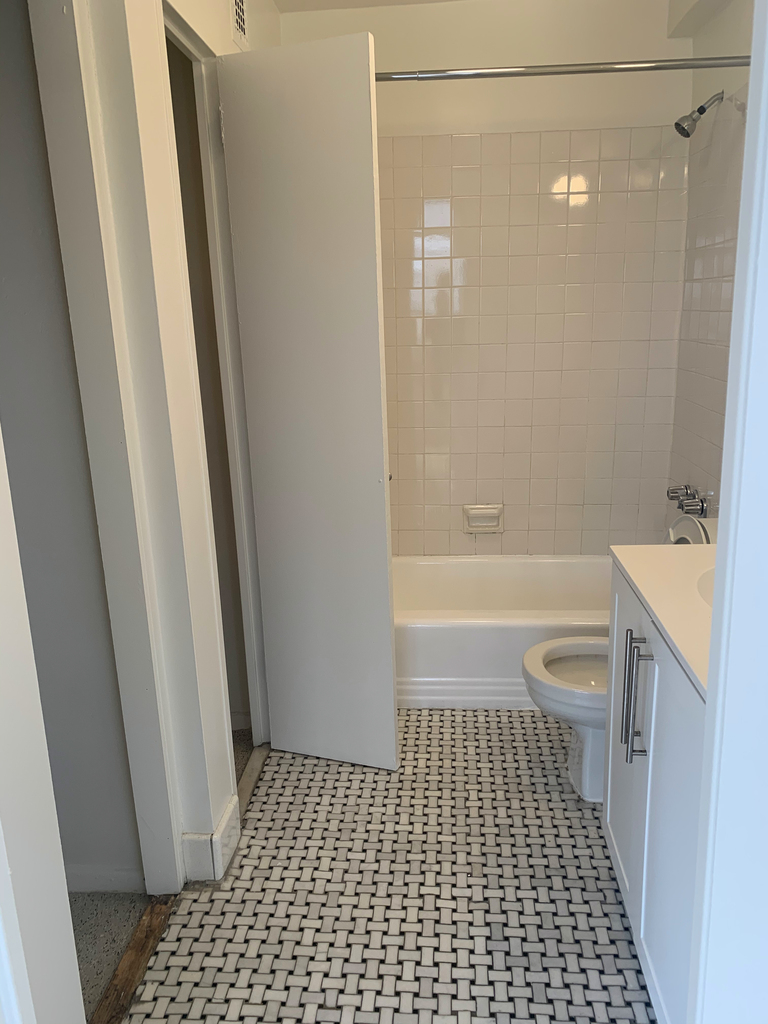 236 East 36th Street - Photo 7