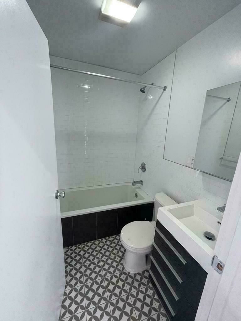 657 Flushing Avenue - Photo 3