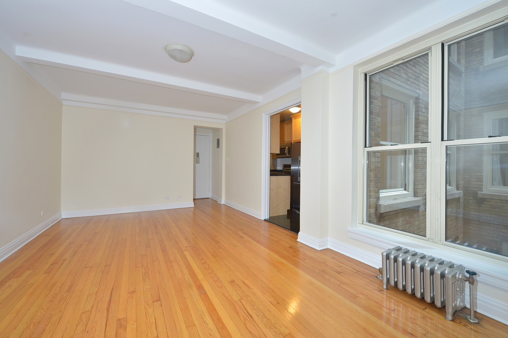 25 East 10th Street - Photo 2