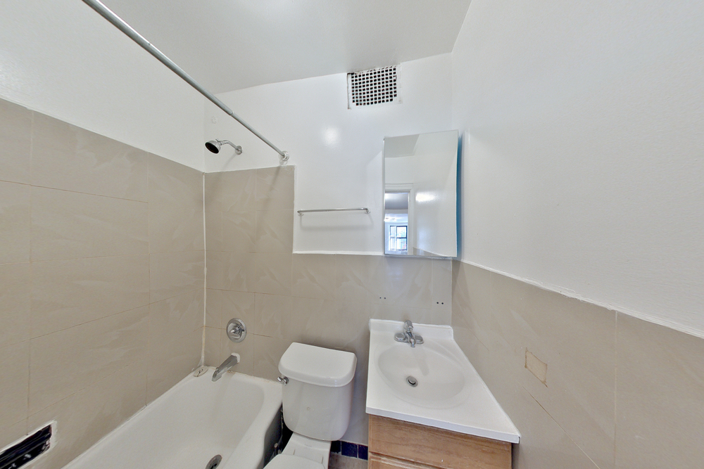 401 East 62nd Street - Photo 4