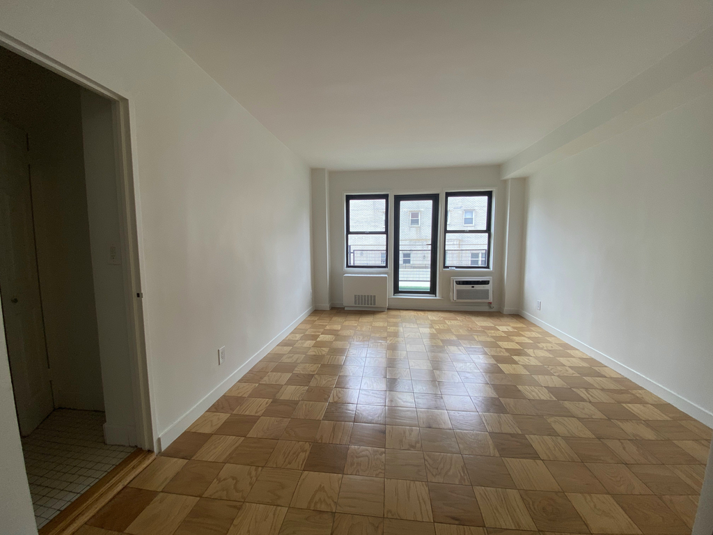 236 East 36th Street - Photo 1