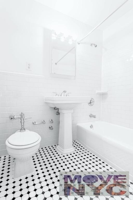 10 West 135th Street - Photo 2