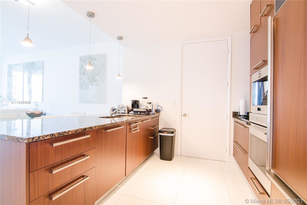 15811 Collins Ave - Photo 12