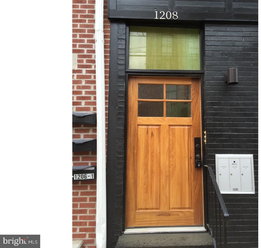 1208 N 4th Street - Photo 1