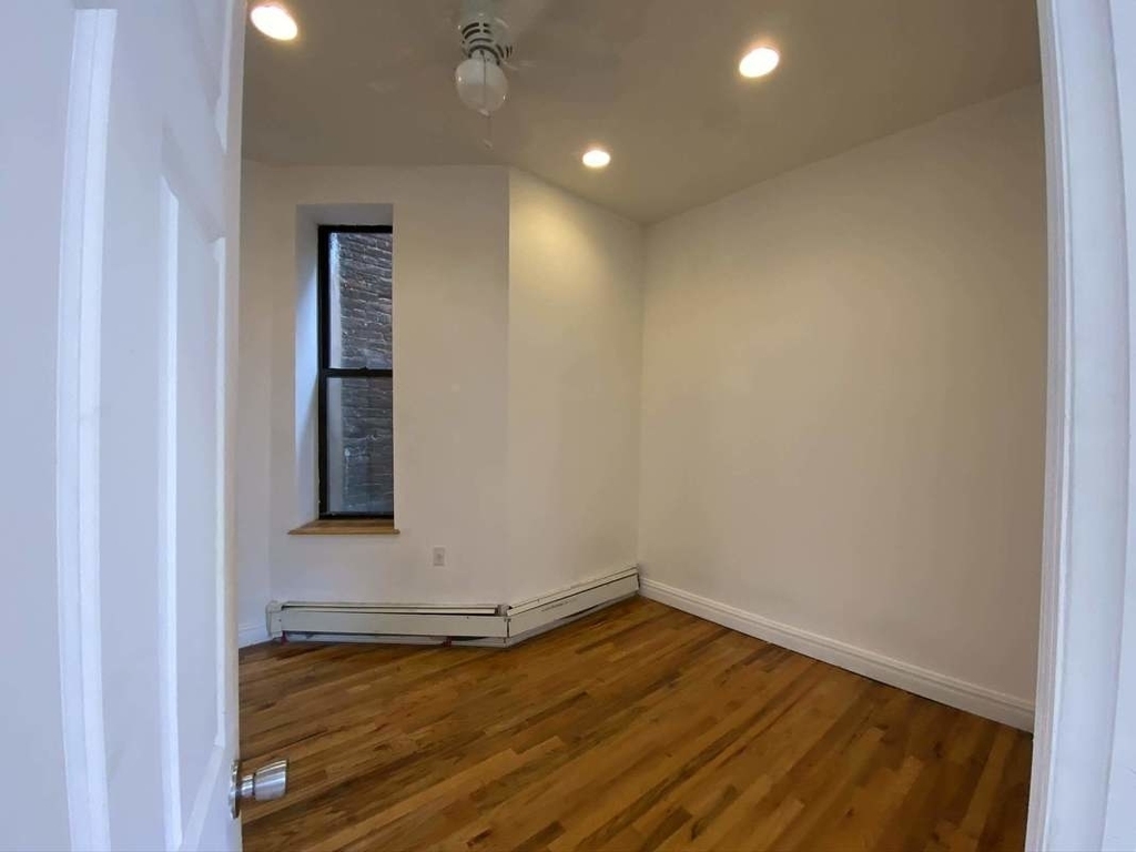 301 West 151st Street - Photo 7