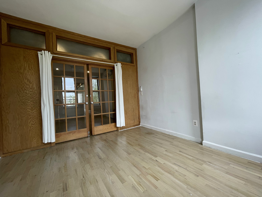 465 Seneca Avenue - Photo 1