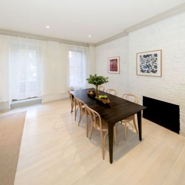 132 East 61st Street - Photo 3