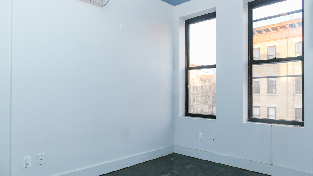 716 Nostrand Avenue - Photo 10