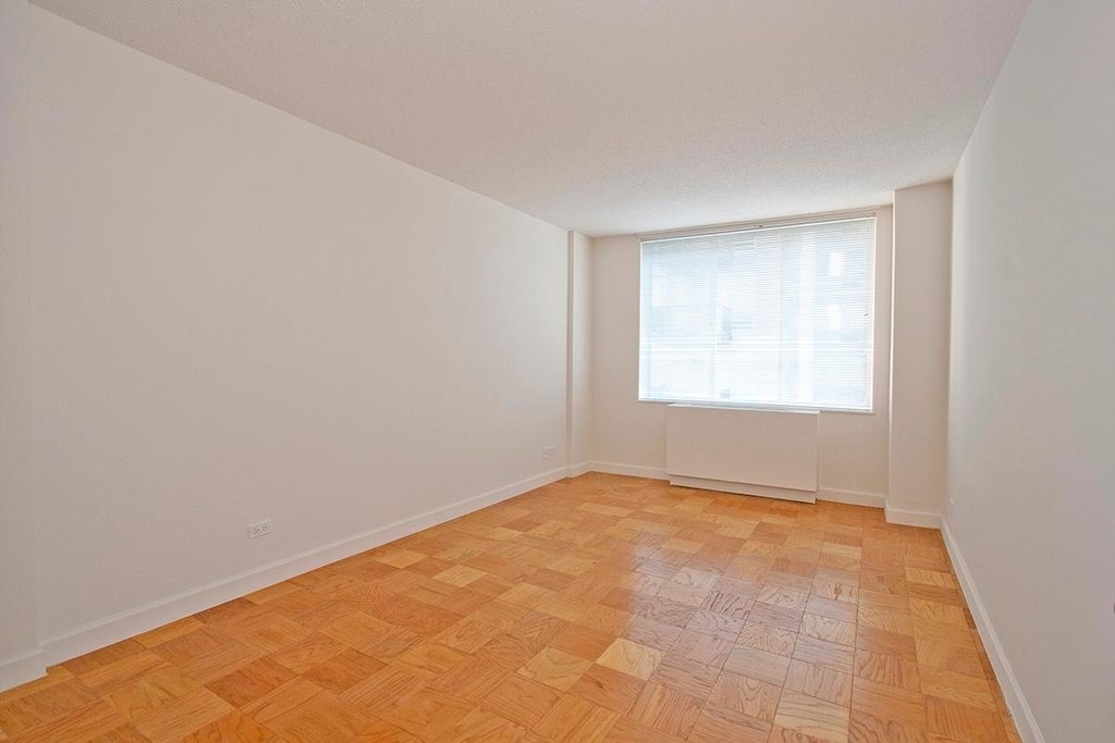 333 East 56th Street - Photo 3