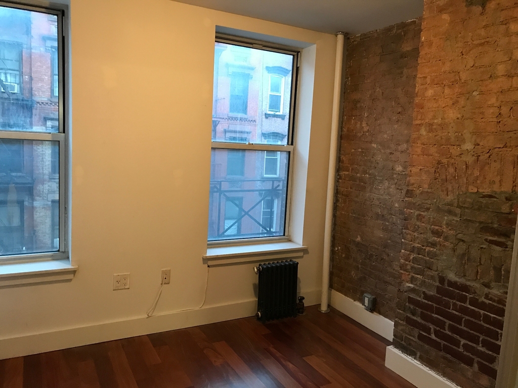 165 Ludlow Street - Photo 2