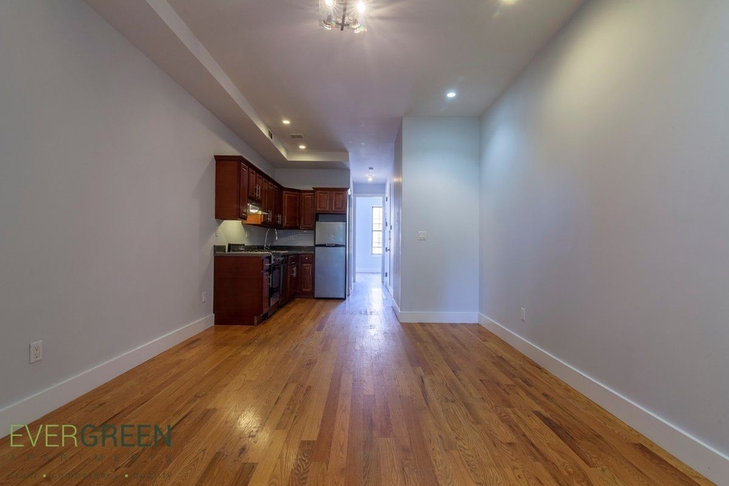 170 Harman Street - Photo 2