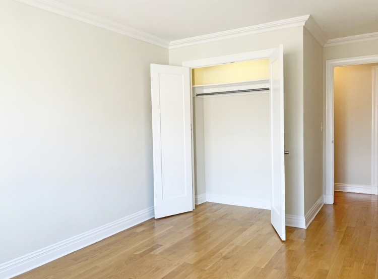 360 East 65th Street - Photo 4