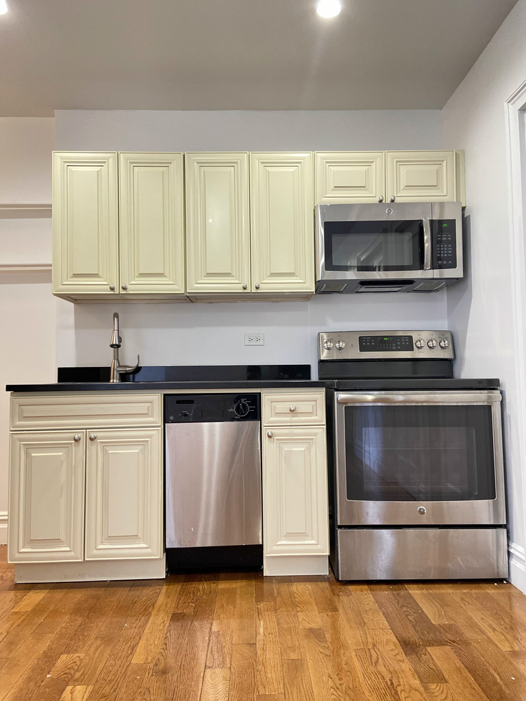 611 West 152nd Street - Photo 0