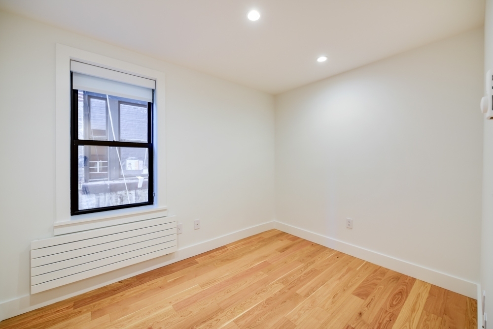 40 Linden Boulevard - Photo 4