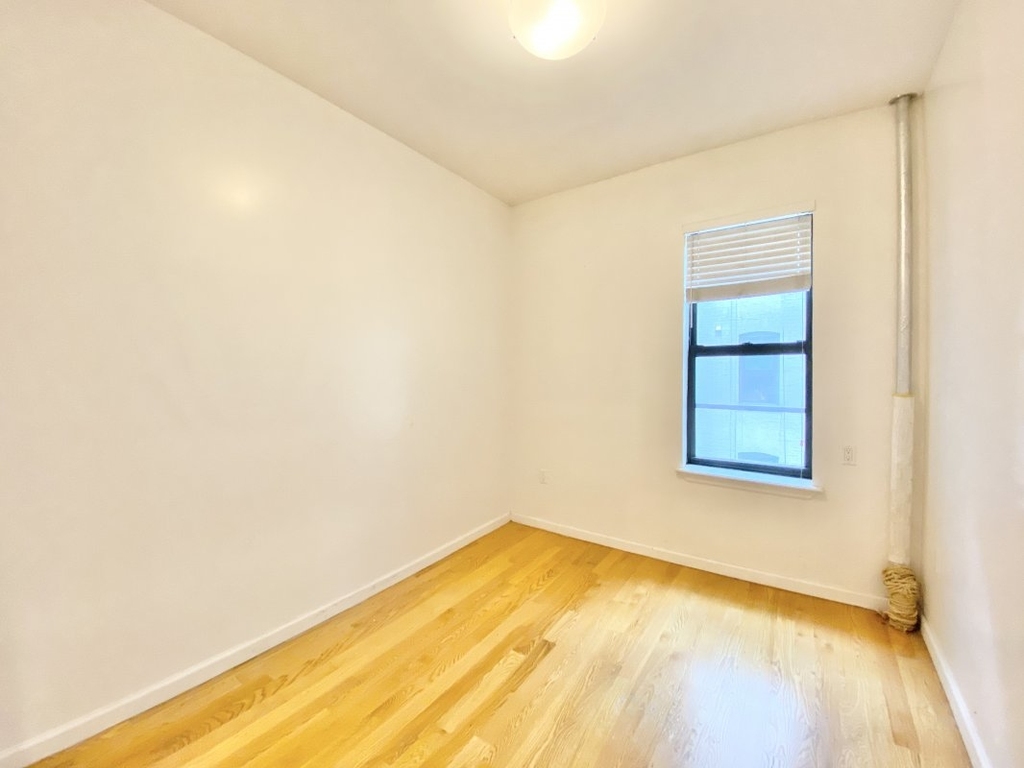 610 West 152nd Street - Photo 9