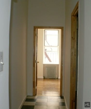 East 5 Street - Photo 3