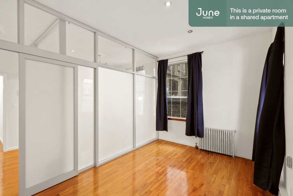 41 West 46th Street - Photo 2