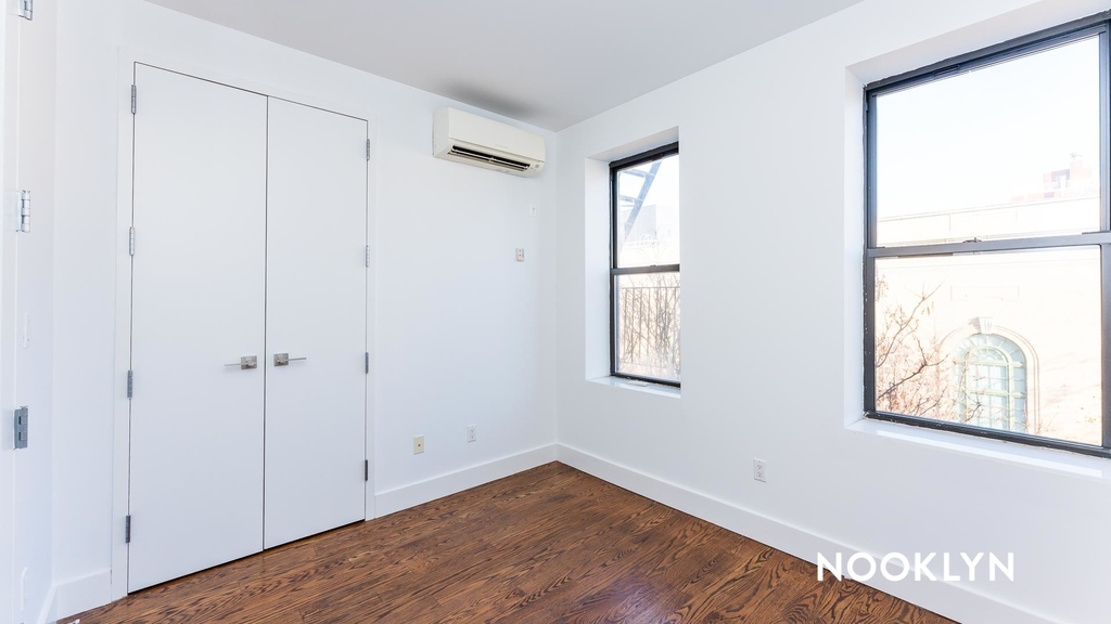 790 Classon Avenue - Photo 6